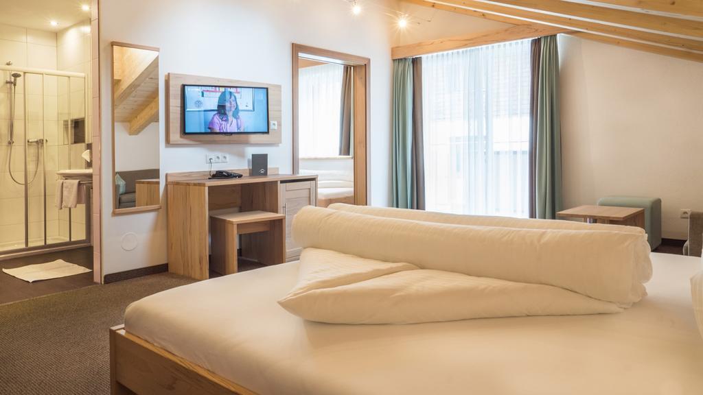 Alpinhotel Monte Superior - Silvretta Card Premium Betrieb 갈투르 외부 사진